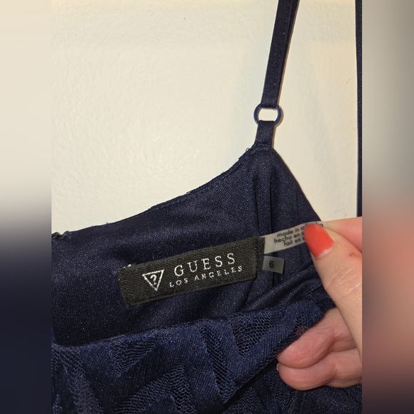 🌟 Guess long blue dress with chevron pattern 🌟 - Picture 5 of 6